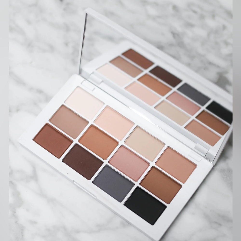 Makeup by Mario MASTER MATTES® EYESHADOW PALETTE: THE NEUTRALS